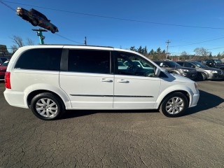 Image for 2014 Chrysler Town & Country Touring ID: 7134869