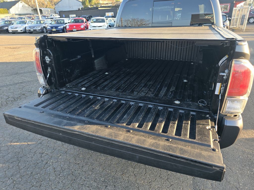 2021 Toyota Tacoma Image 15