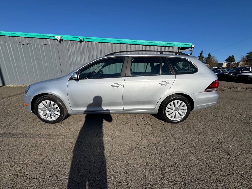 2014 Volkswagen Jetta Image 2