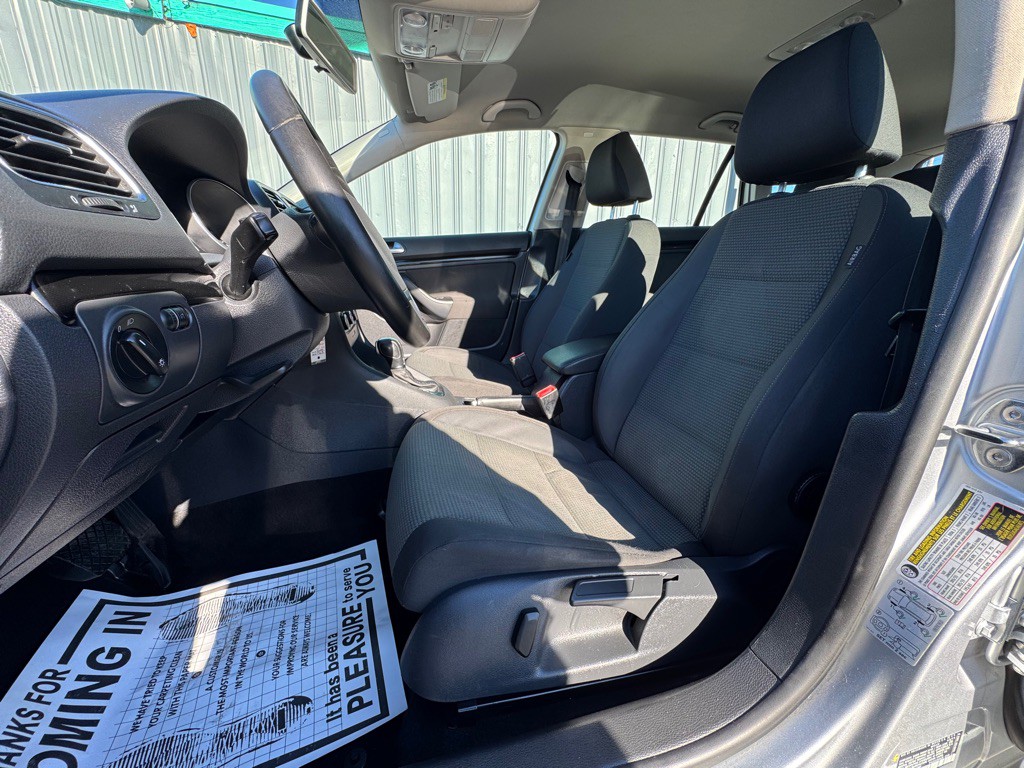 2014 Volkswagen Jetta Image 9