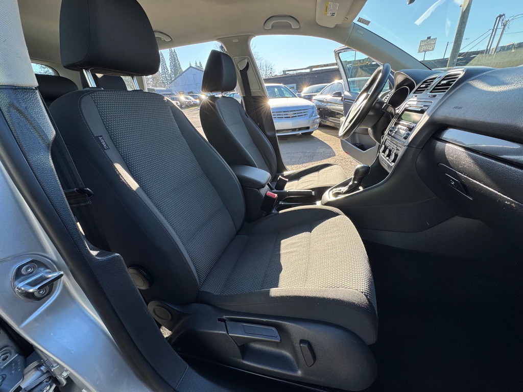 2014 Volkswagen Jetta Image 11