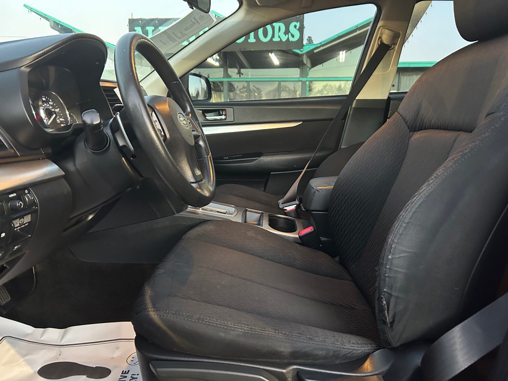 2012 Subaru Legacy Image 7