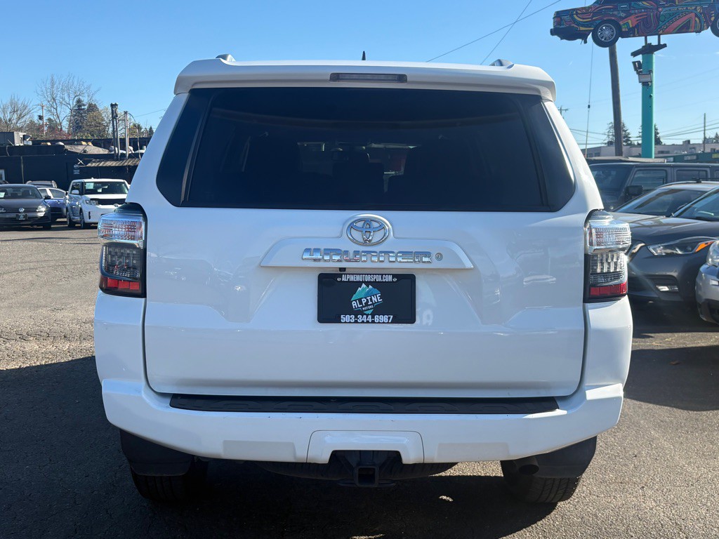 2018 Toyota 4Runner Image 3