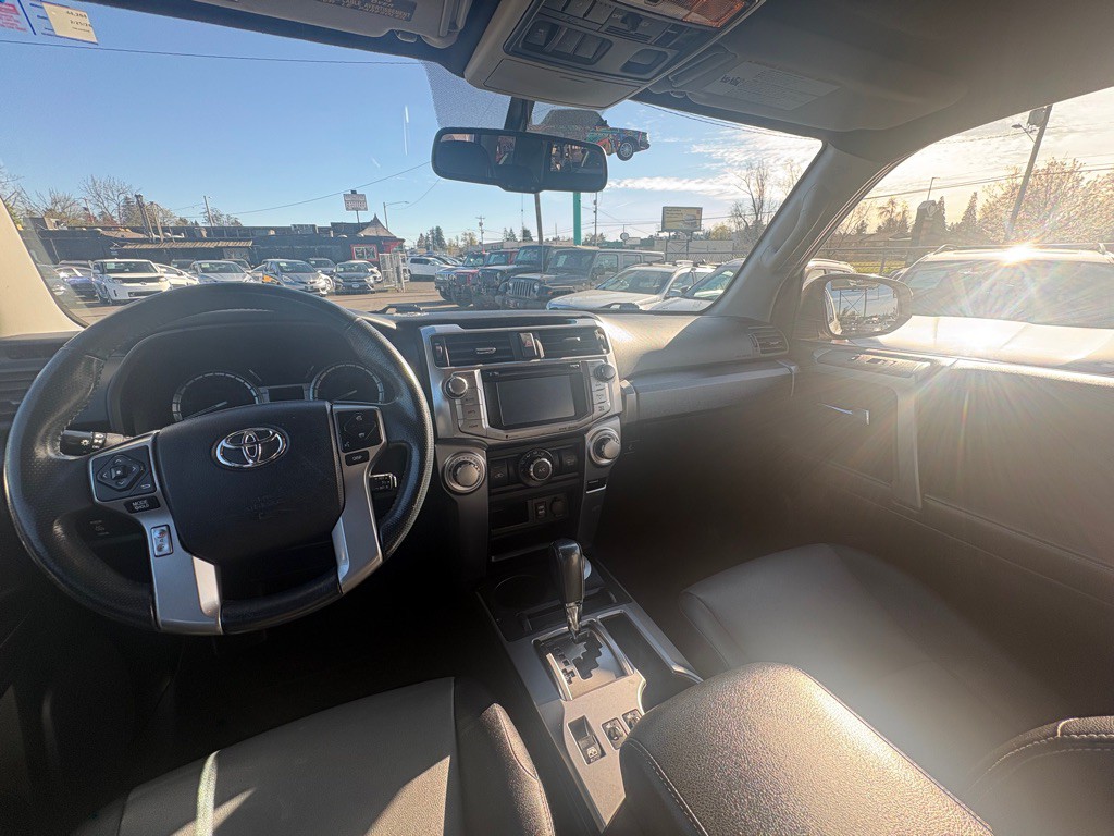 2018 Toyota 4Runner Image 10