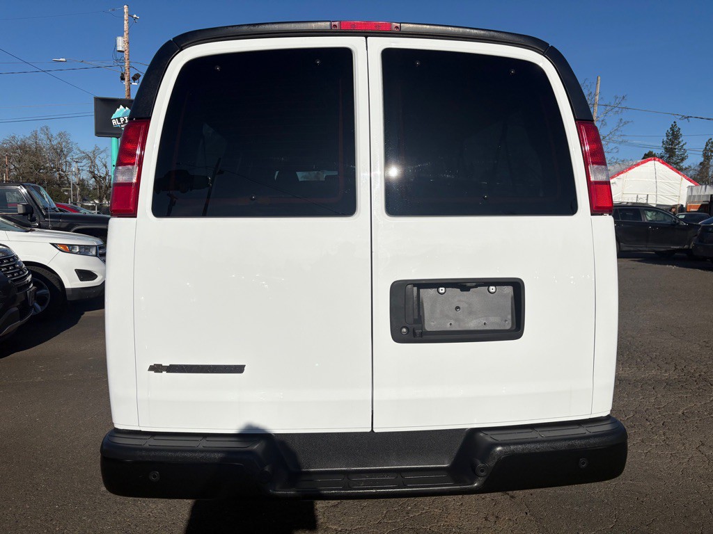 2023 Chevrolet Express Image 3