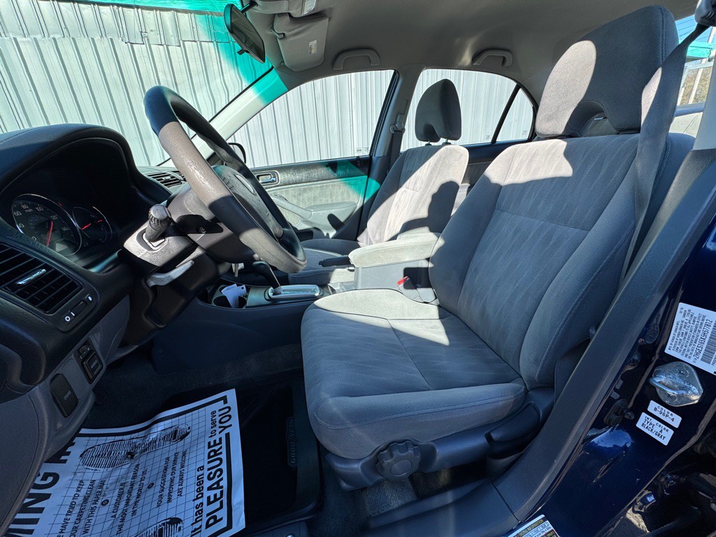 2005 Honda Civic Image 9
