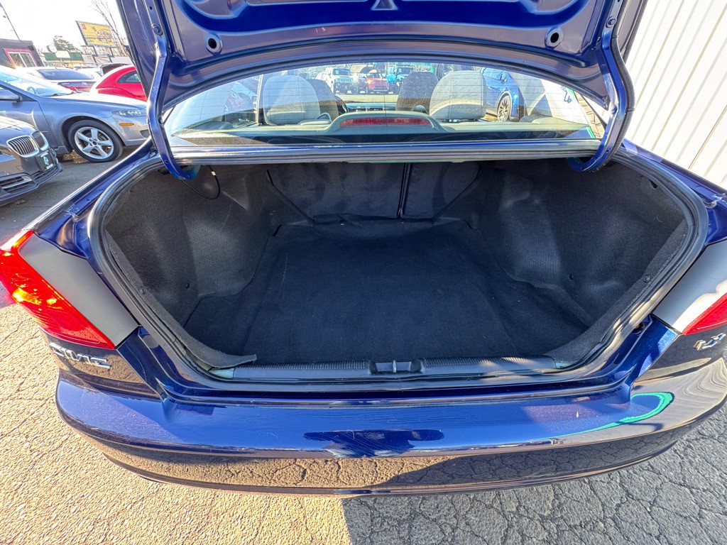 2005 Honda Civic Image 21