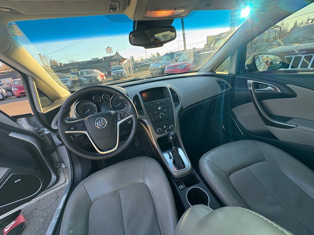 2012 Buick Verano Image 9