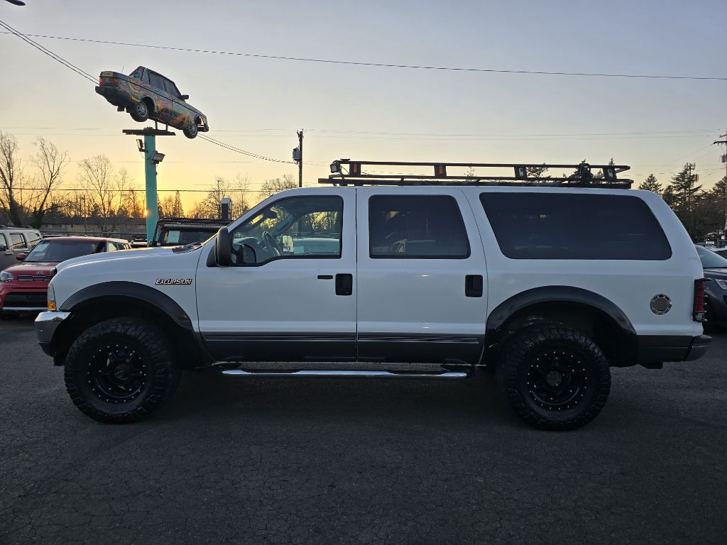 2003 Ford Excursion Image 2