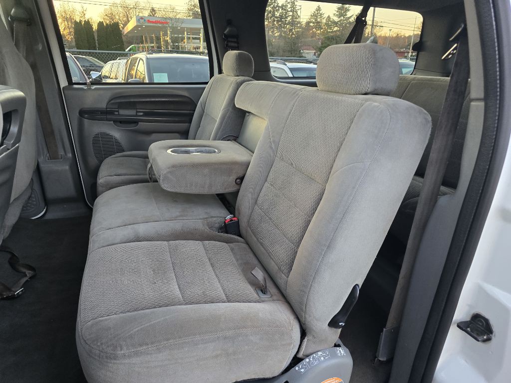 2003 Ford Excursion Image 13