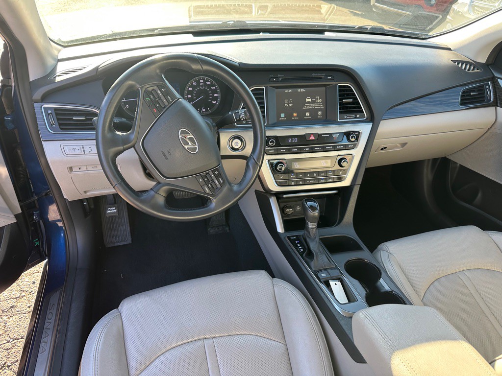 2017 Hyundai Sonata Image 9