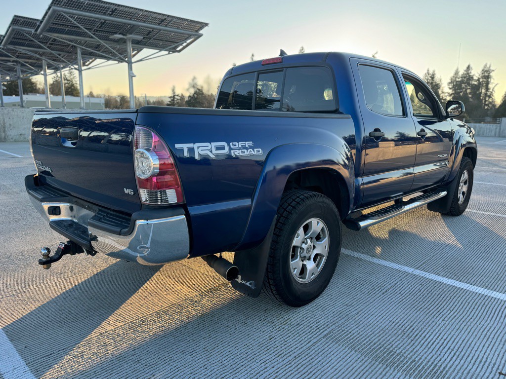 2014 Toyota Tacoma Image 2