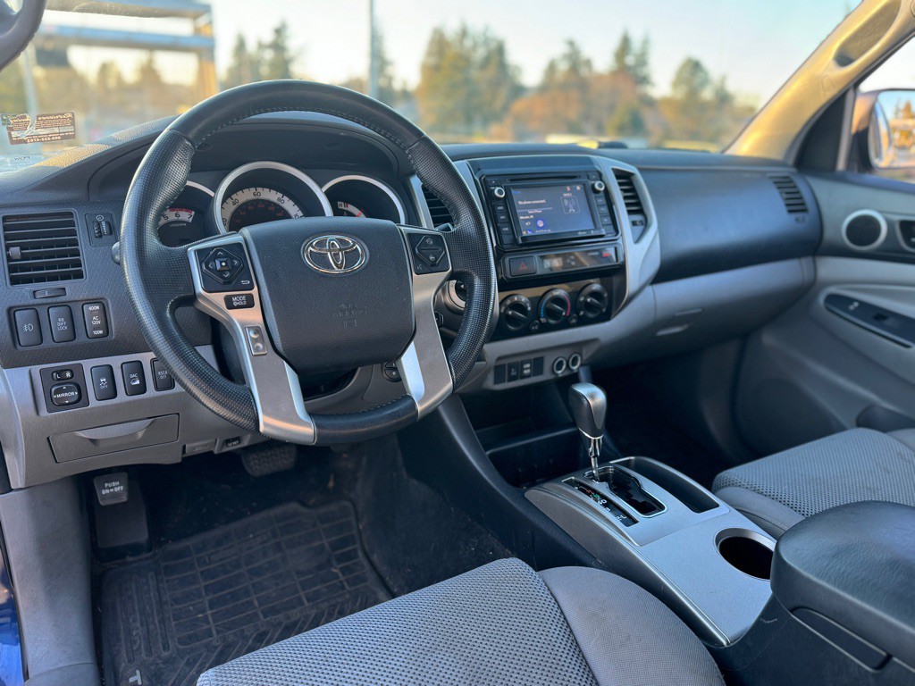 2014 Toyota Tacoma Image 9