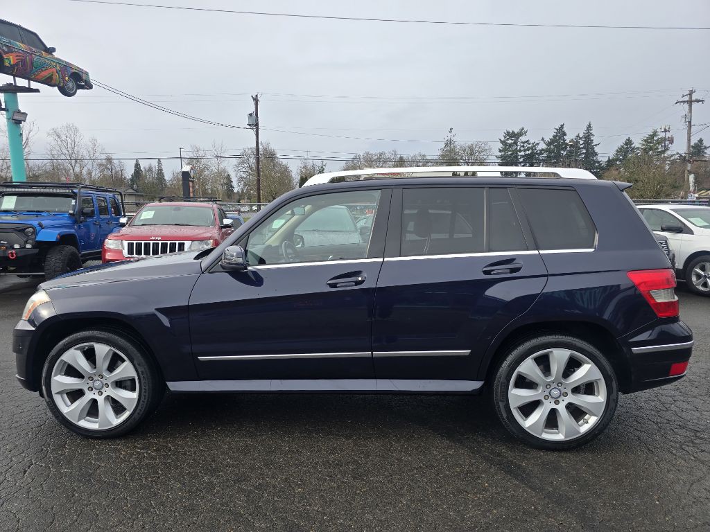 2010 Mercedes-Benz GLK-Class Image 2