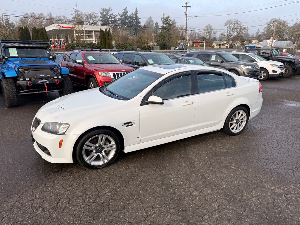 2009 Pontiac G8 Image 3