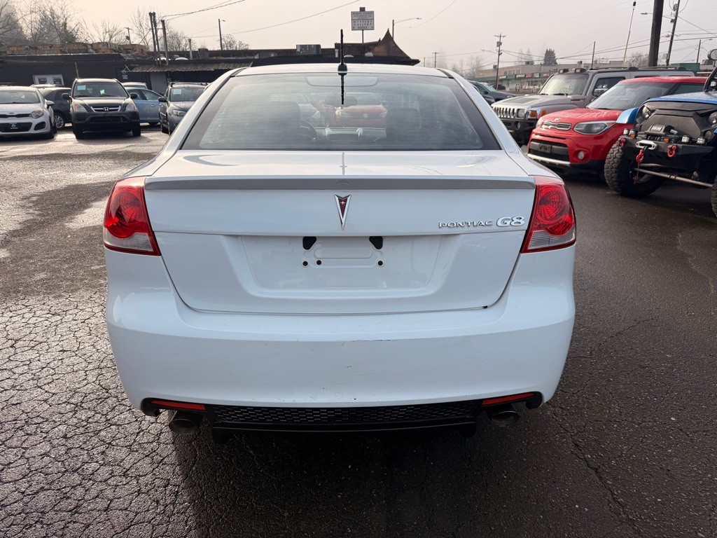 2009 Pontiac G8 Image 5