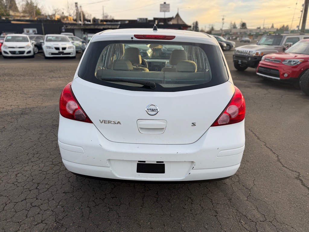 2007 Nissan Versa Image 4