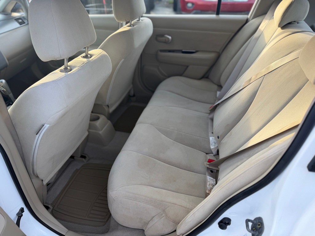2007 Nissan Versa Image 7