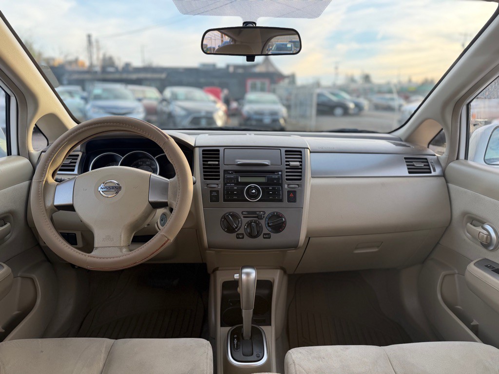 2007 Nissan Versa Image 8