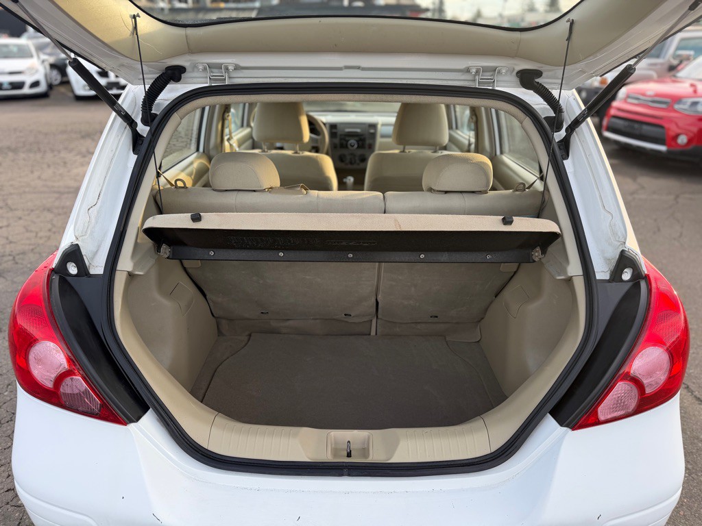 2007 Nissan Versa Image 9