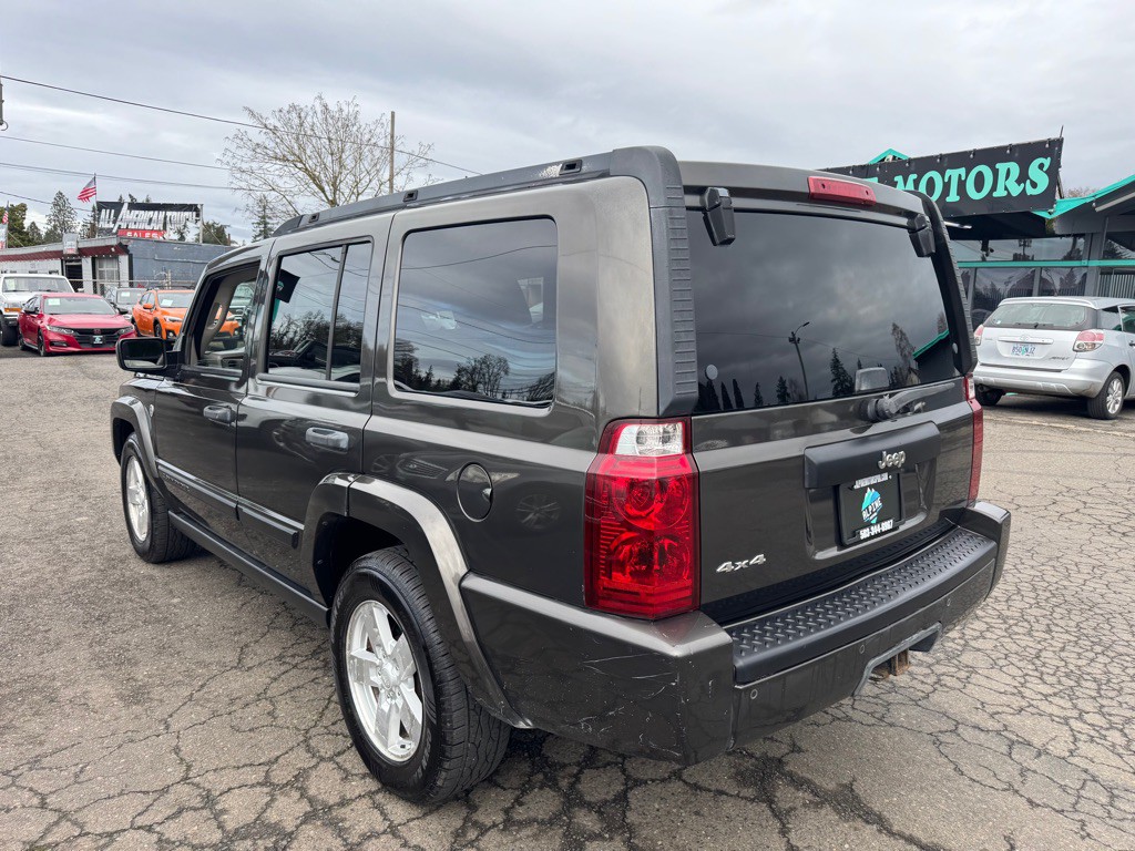 2006 Jeep Commander Image 3