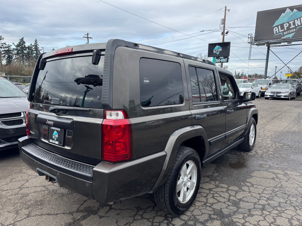 2006 Jeep Commander Image 4