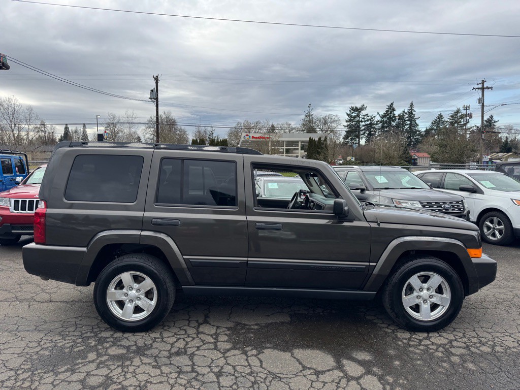 2006 Jeep Commander Image 5