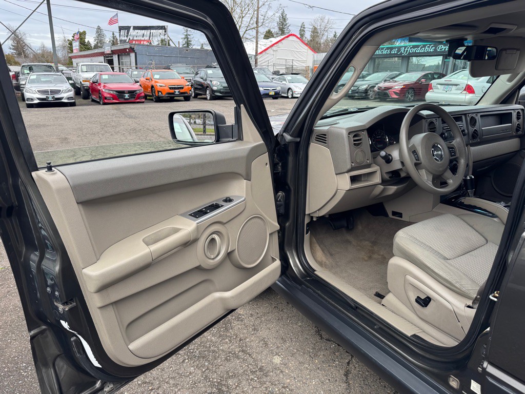 2006 Jeep Commander Image 7