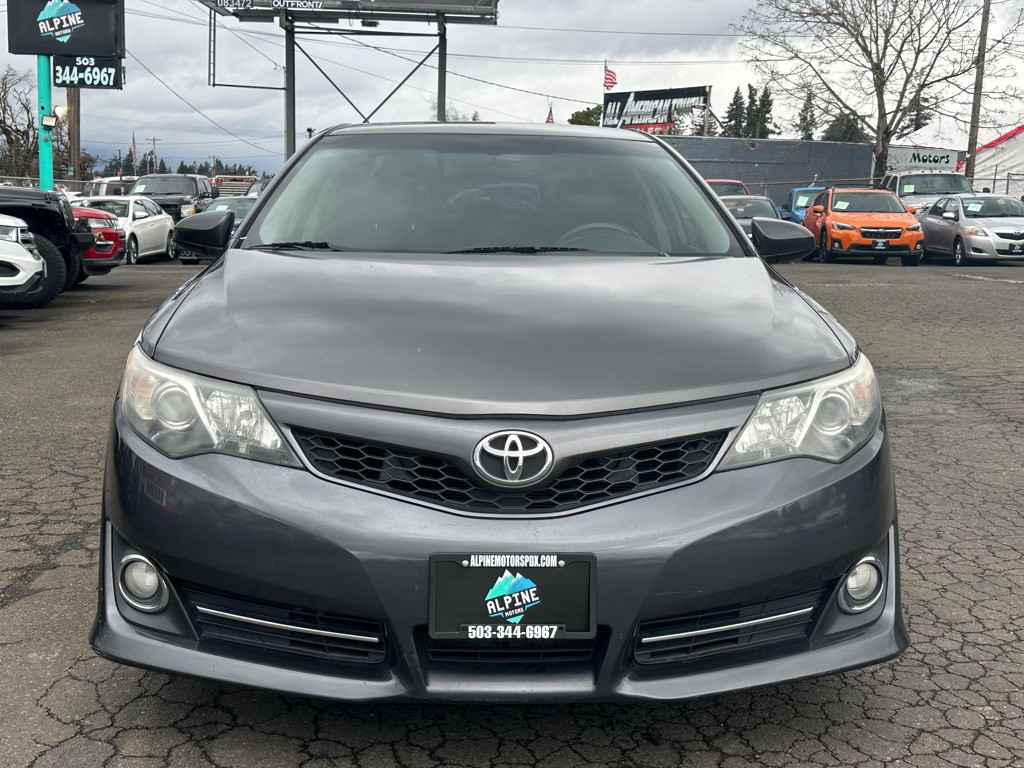 2014 Toyota Camry Image 6