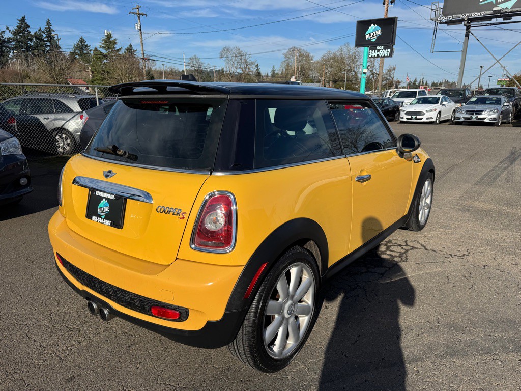 2007 MINI Cooper Image 4