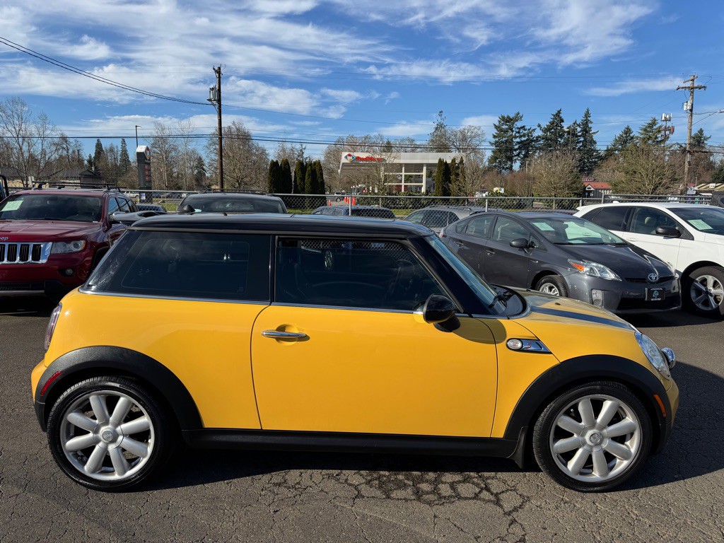 2007 MINI Cooper Image 5