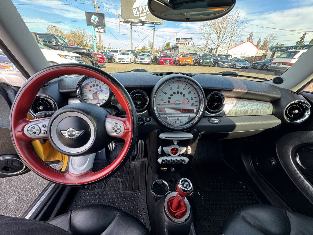 2007 MINI Cooper Image 10