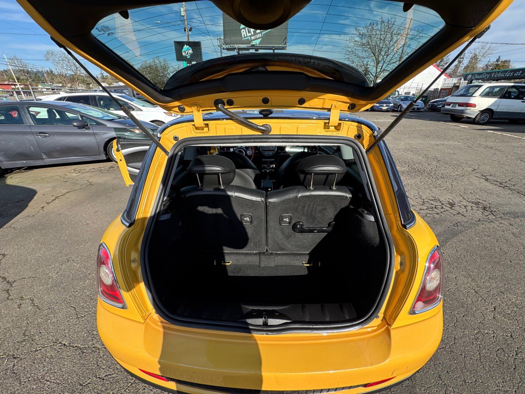 2007 MINI Cooper Image 11