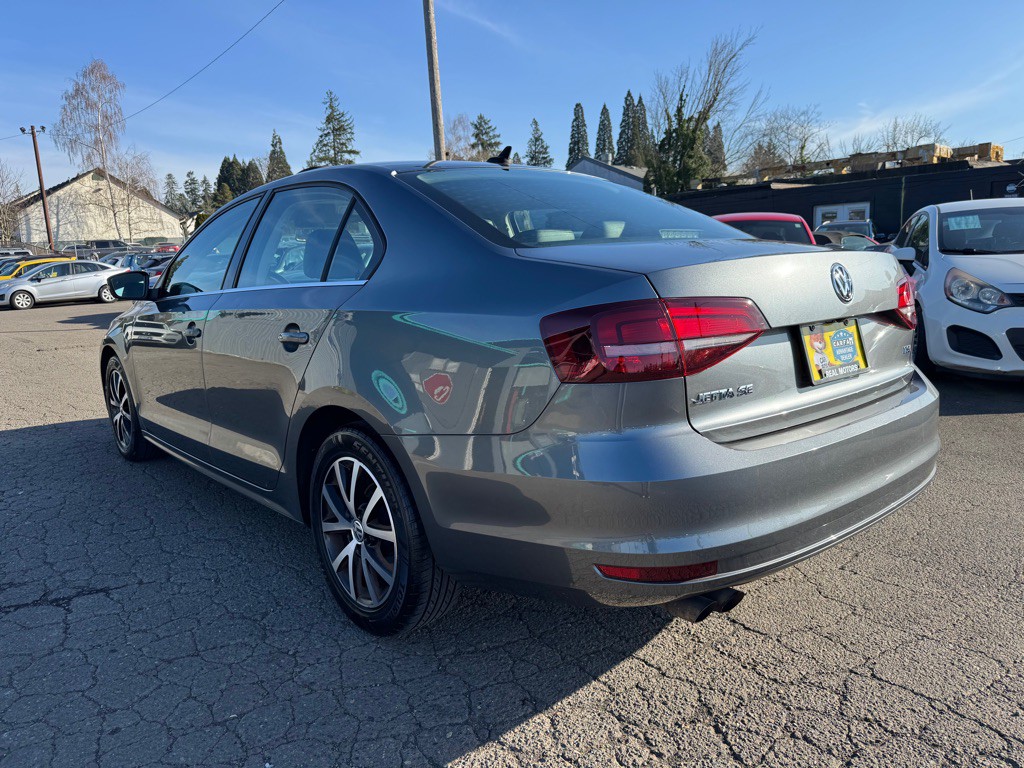 2017 Volkswagen Jetta Image 3