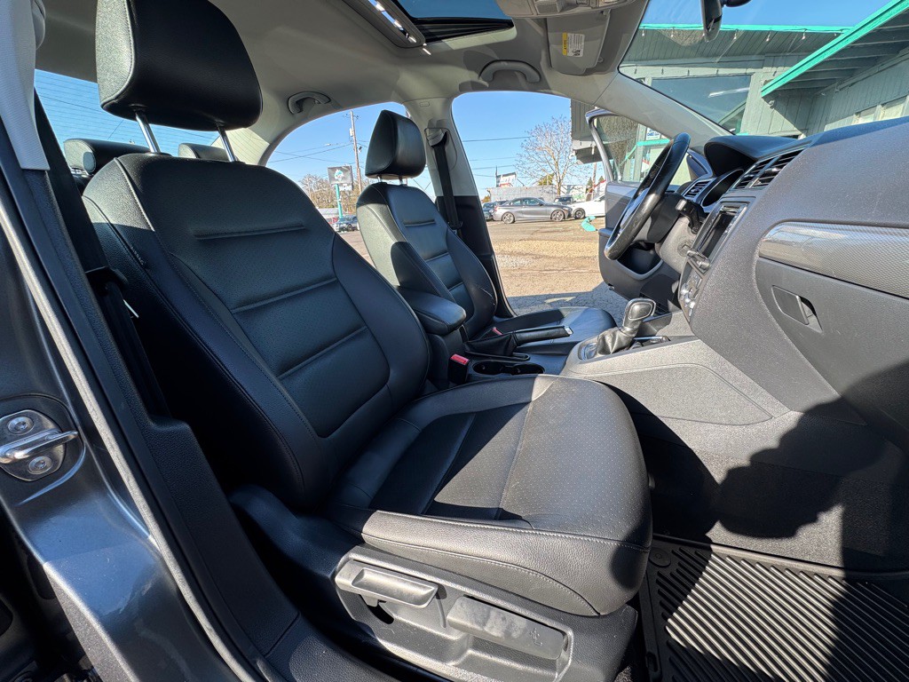 2017 Volkswagen Jetta Image 11