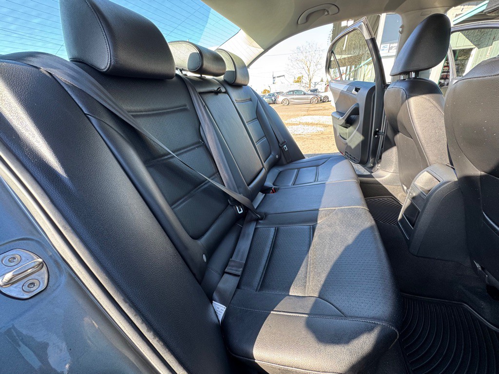 2017 Volkswagen Jetta Image 12