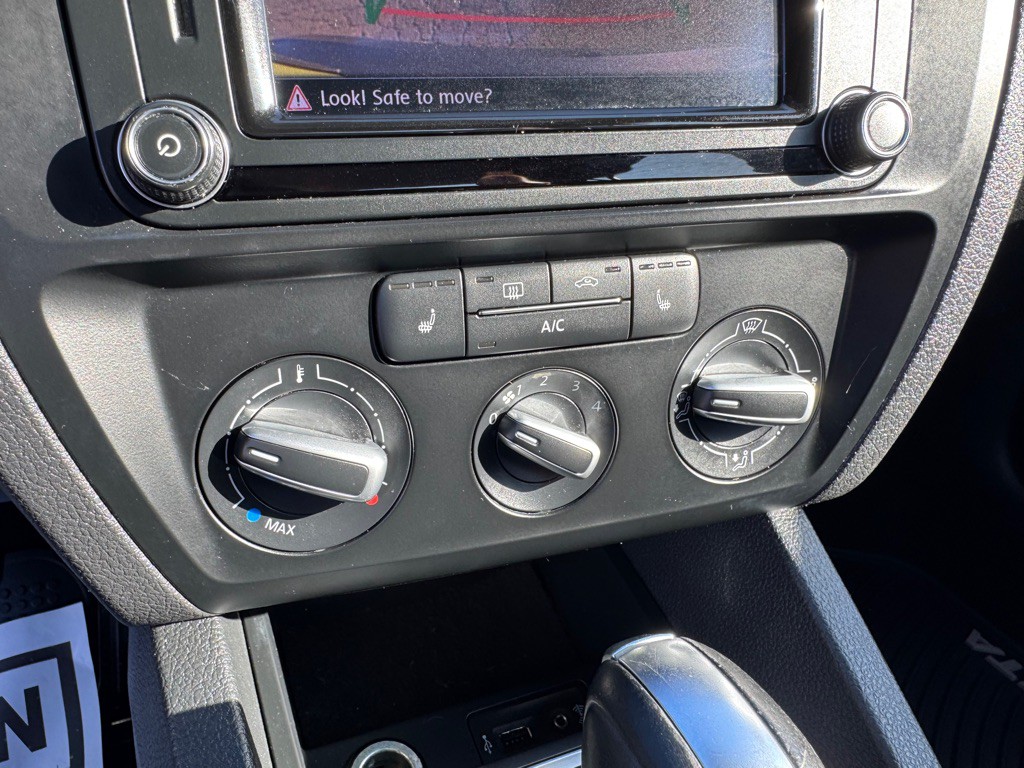 2017 Volkswagen Jetta Image 19