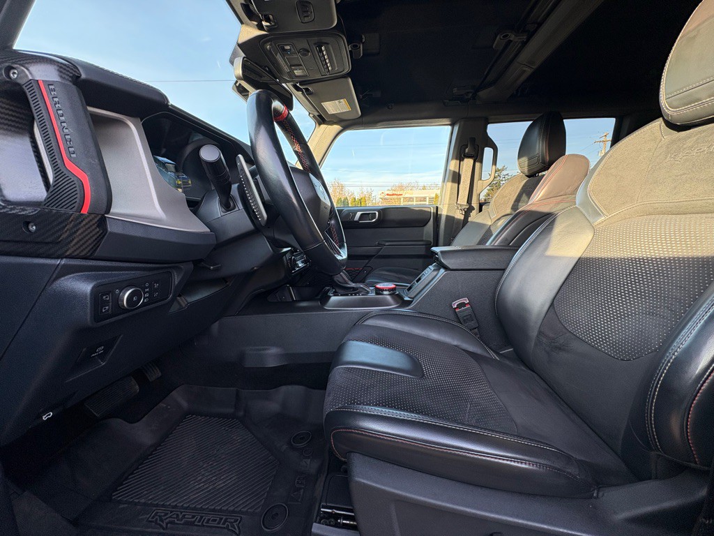 2022 Ford Bronco Image 7