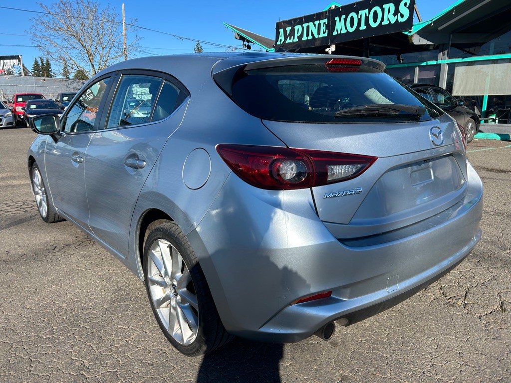2017 Mazda Mazda3 Image 2