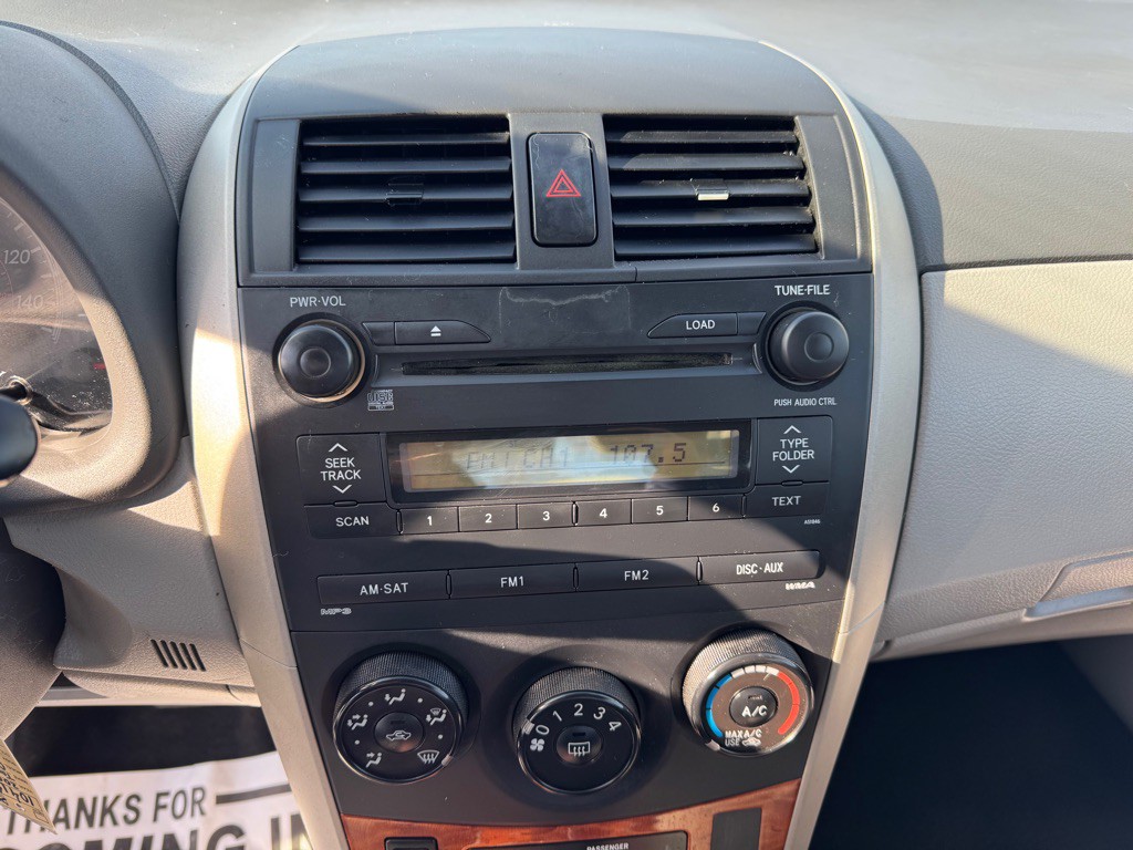 2009 Toyota Corolla Image 16