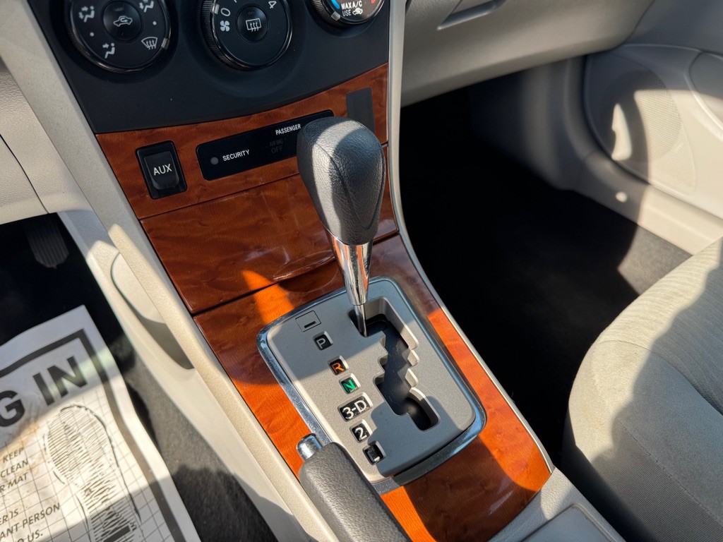 2009 Toyota Corolla Image 18