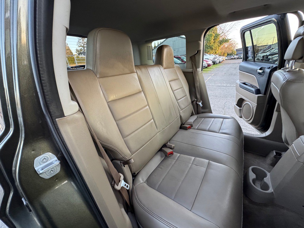 2016 Jeep Patriot Image 12