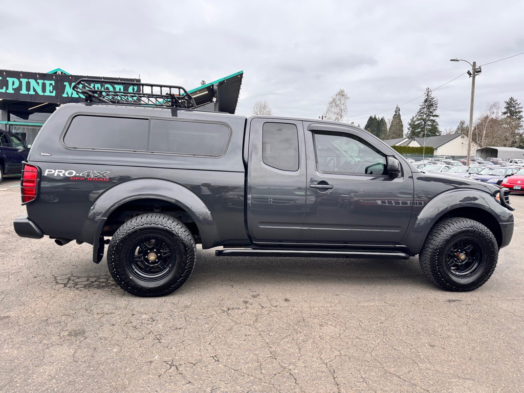 2011 Nissan Frontier Image 7