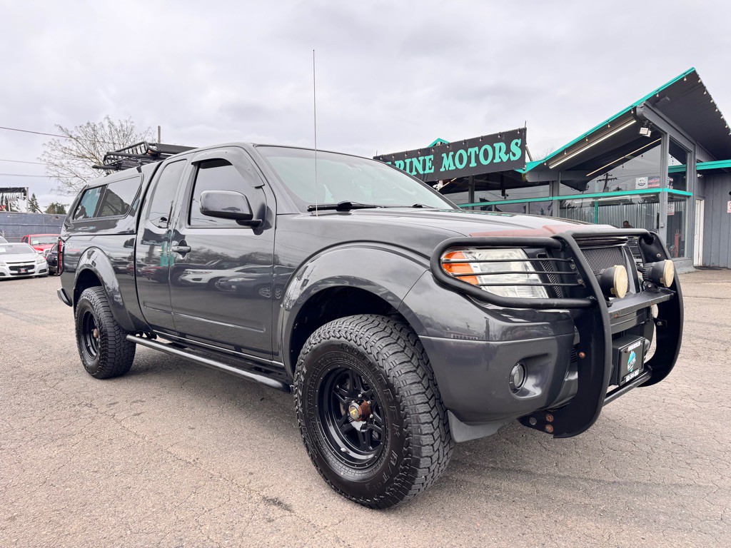 2011 Nissan Frontier Image 8