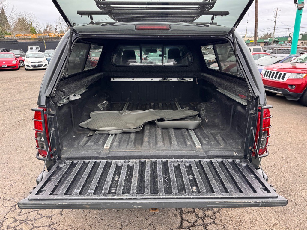 2011 Nissan Frontier Image 14