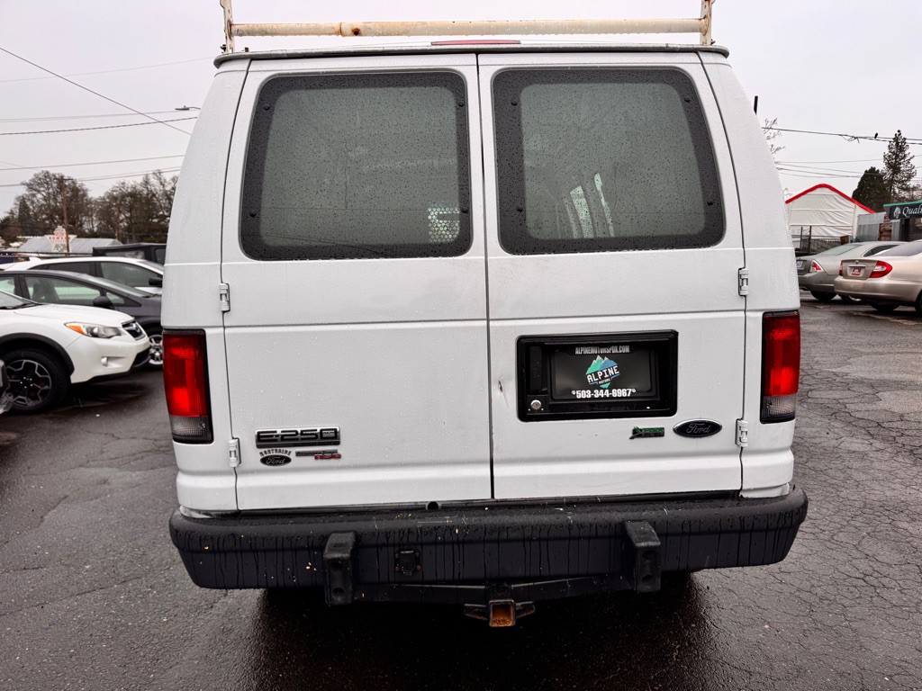 2014 Ford Econoline Image 4