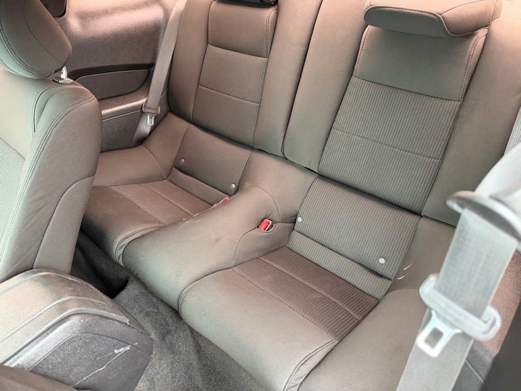 2012 Ford Mustang Image 9