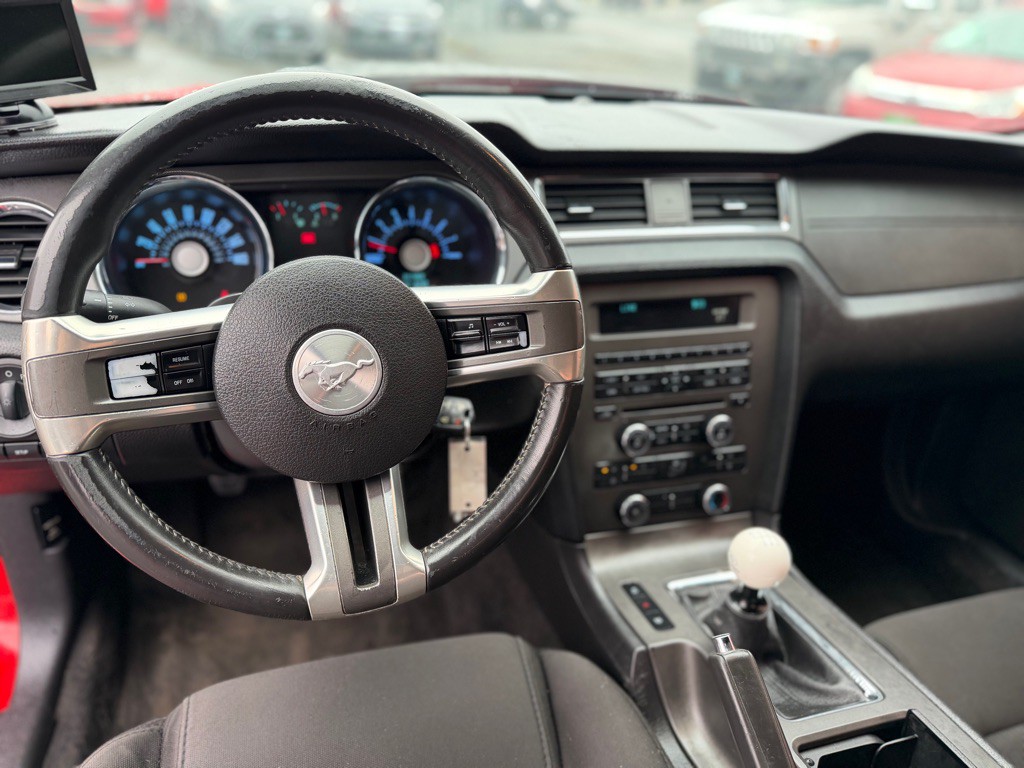 2012 Ford Mustang Image 13