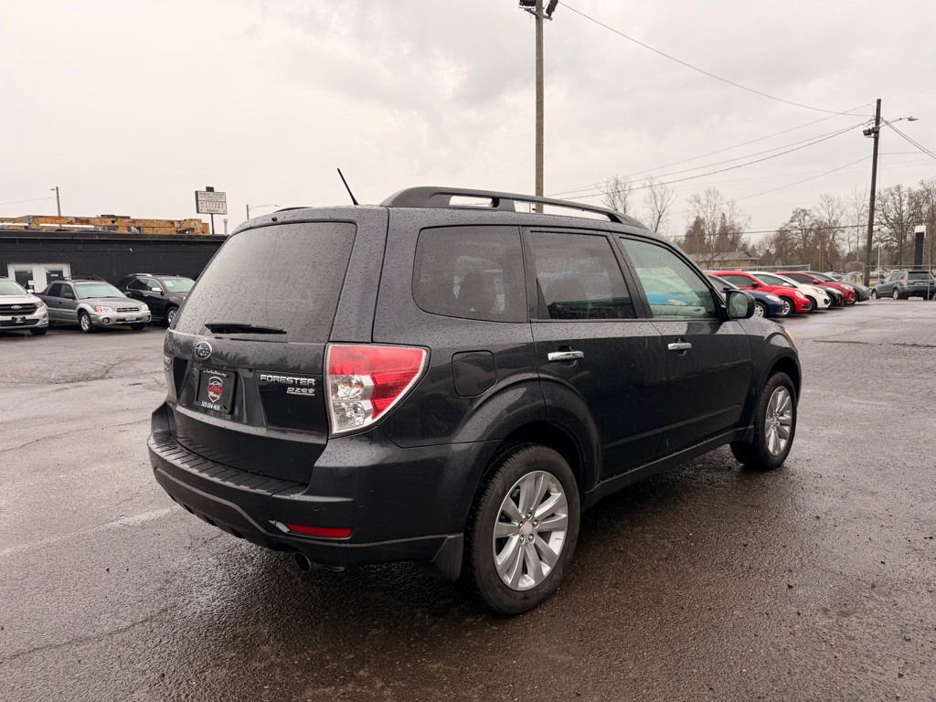 2011 Subaru Forester Image 3