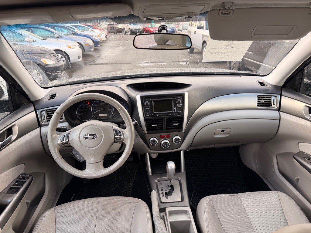 2011 Subaru Forester Image 7